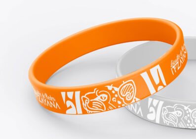 Manilla naranja gigantes de piedra